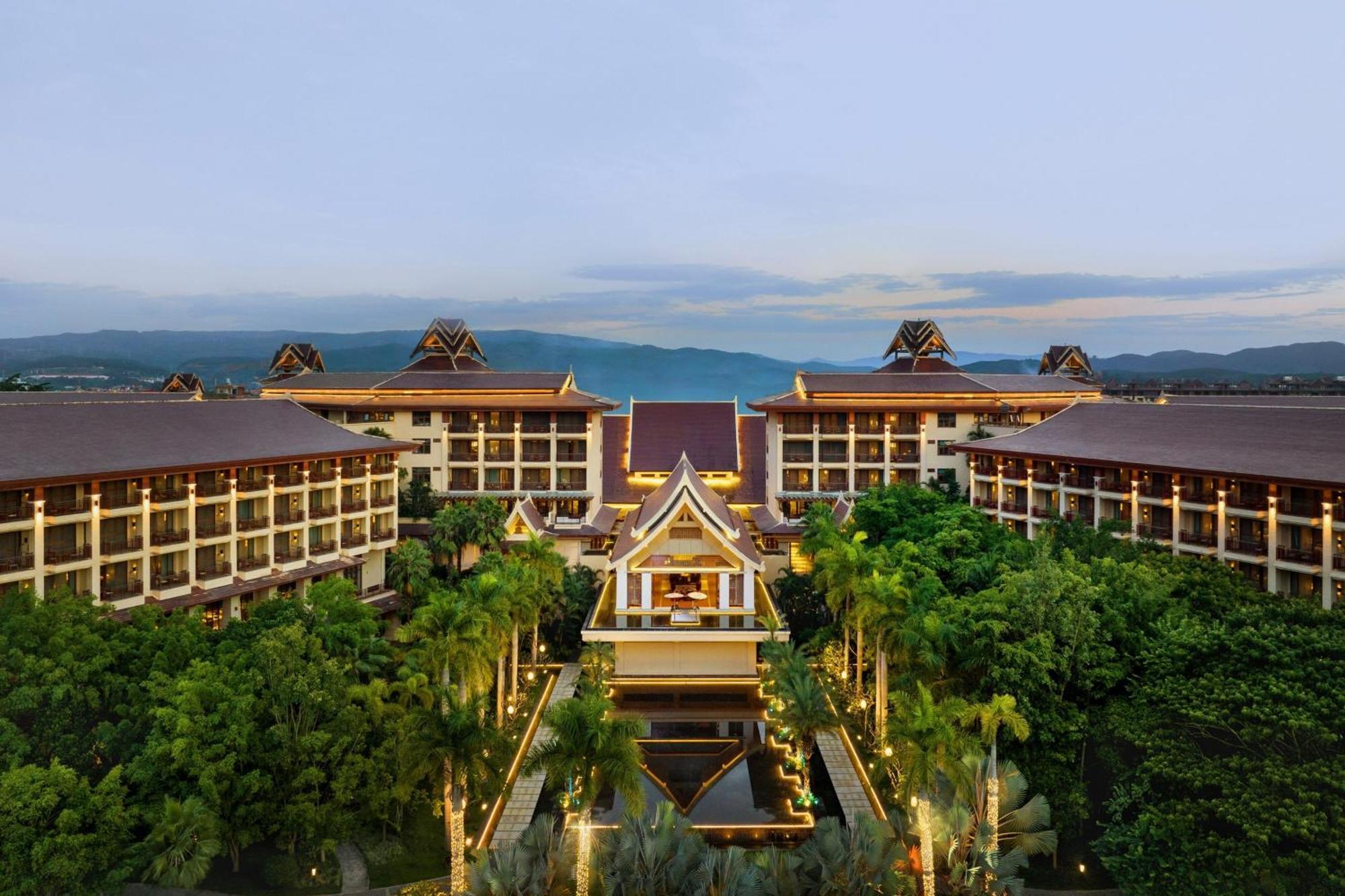Sheraton Grand Xishuangbanna Hotel Jinghong Exterior foto