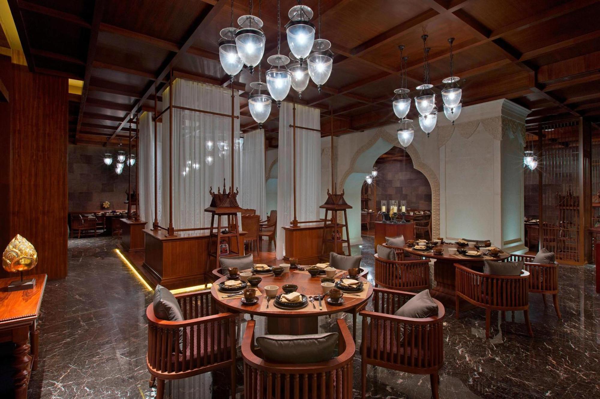 Sheraton Grand Xishuangbanna Hotel Jinghong Exterior foto